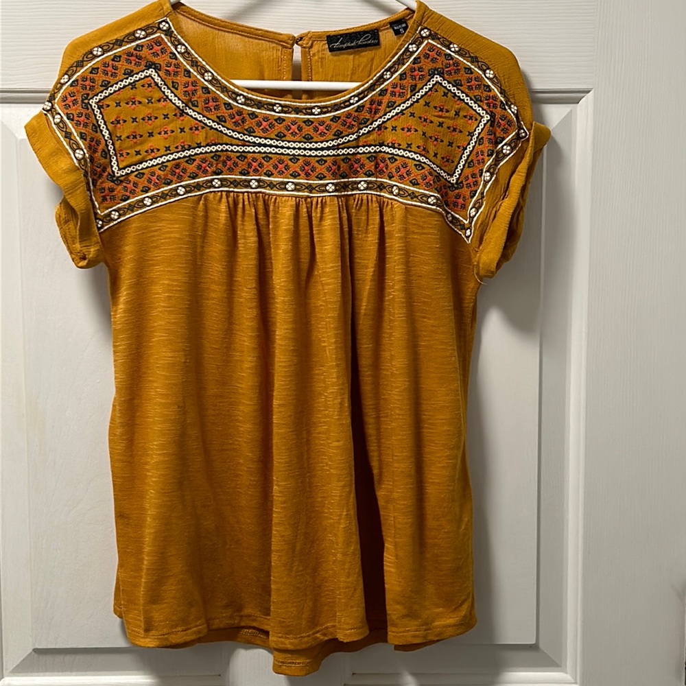 Tempted Hearts Shirt /Top Size Small